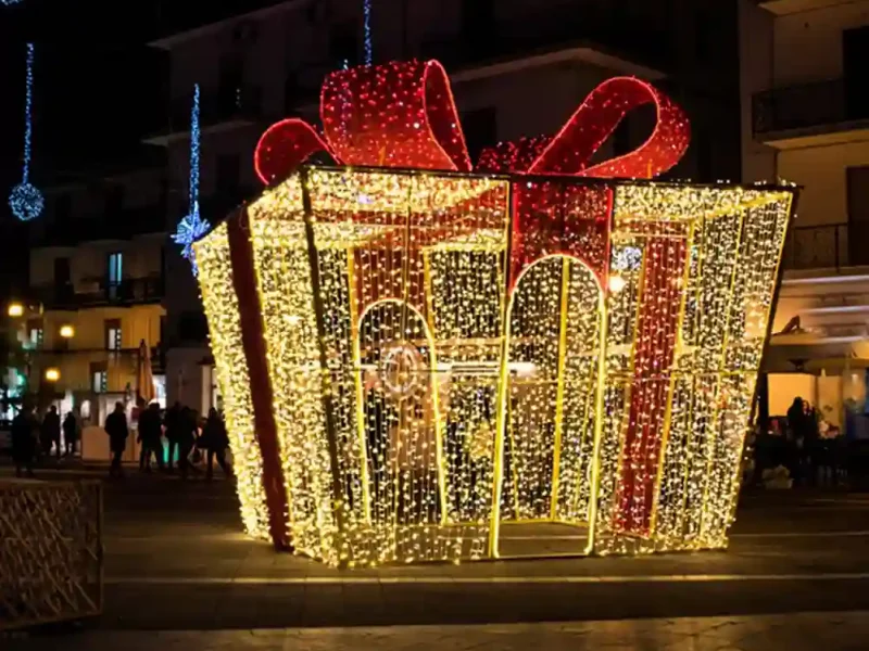 CE approved 3D motif light gift box holiday decoration Exporter